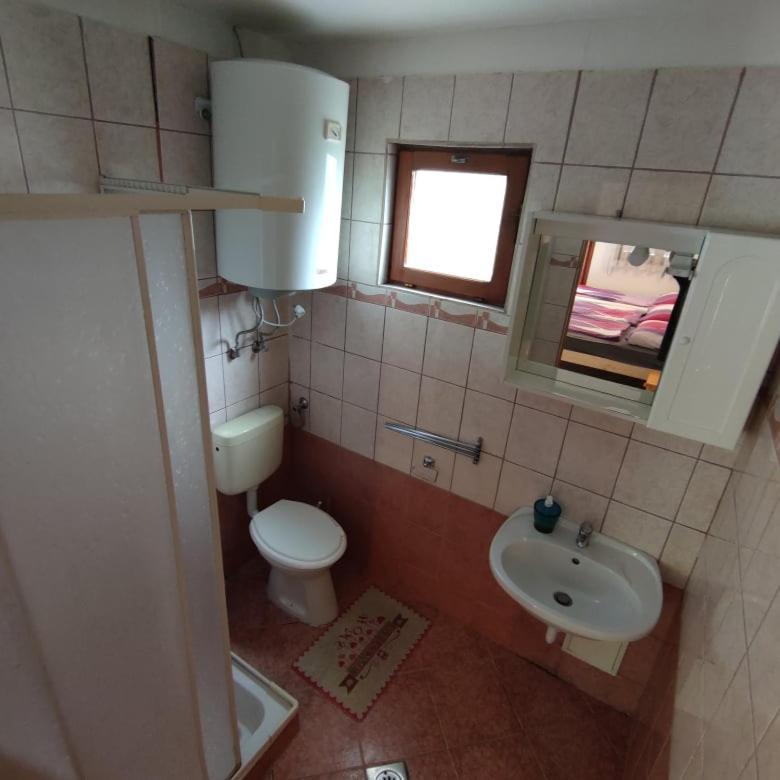 Emese Apartman Hajduszoboszlo Exterior photo
