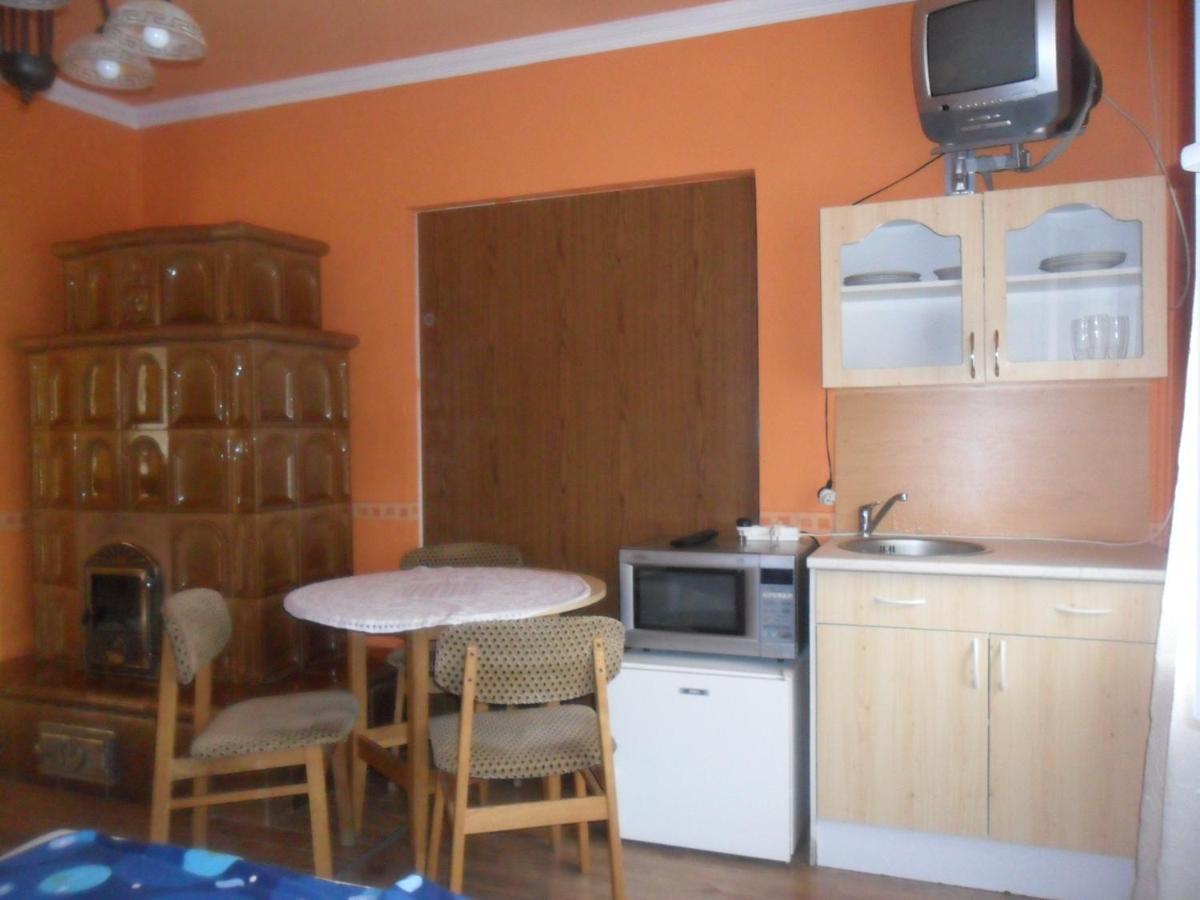 Emese Apartman Hajduszoboszlo Exterior photo